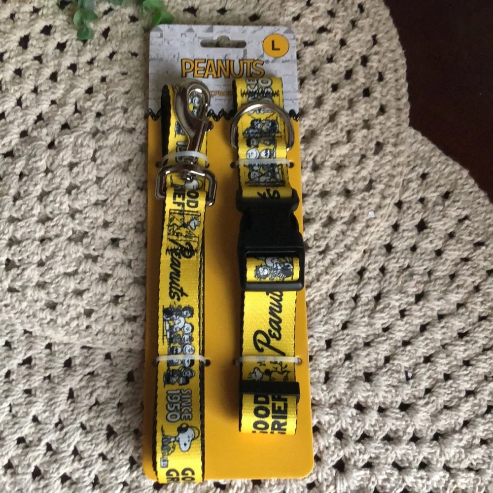 Peanuts Characters Yellow Pet Leash and Collar Set